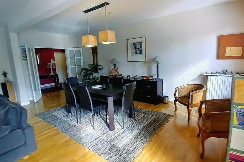 Beautiful Apartment Talence With Parking