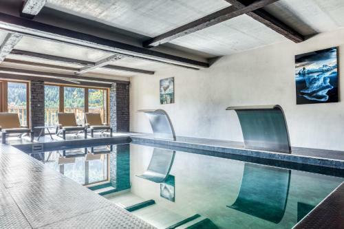 Chalet Carte Blanche Tango Charlie