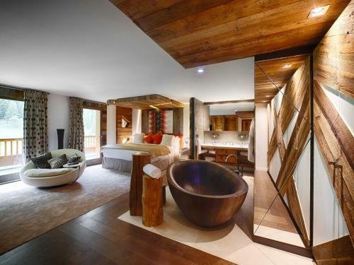 Luxurious Penthouse In Tignes With Jacuzzi