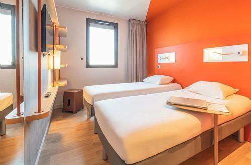 Hotel Ibis Budget Beauvais Aeroport