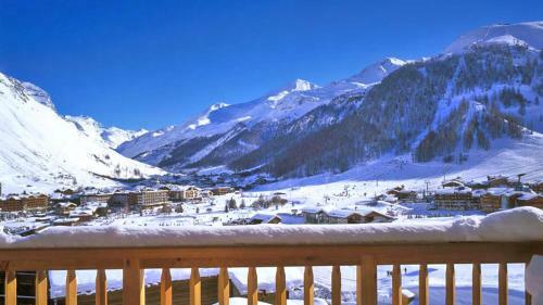 Val D Isere Chalet Sleeps 10