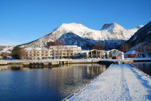 Rosendal Fjordhotel