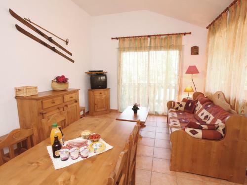 Fal18 1/2 Chalet Comfort