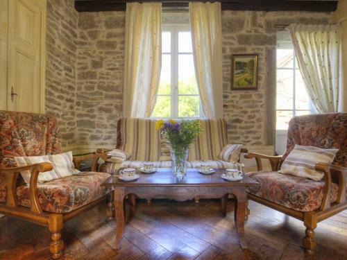 G�te Villebois, 5 Pi�ces, 8 Personnes - Fr-1-493-252