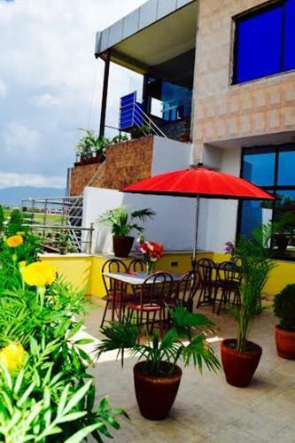 Hotel Regal Airport