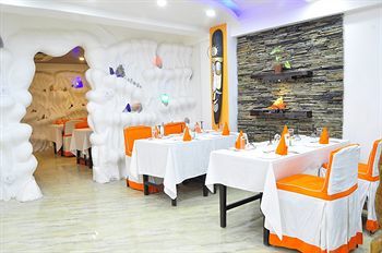 Royal Penguin Boutique Hotel & Spa 2