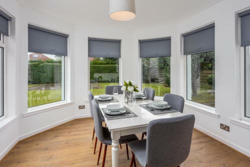 Seafield House - Donnini Apartments