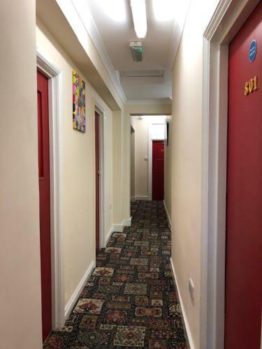 Lyon House Hotel