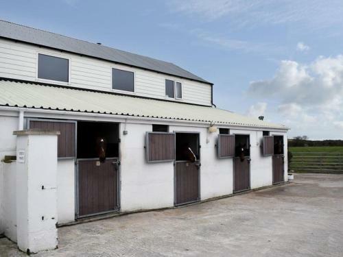 Captivating 1-bed Cottage In Bangor
