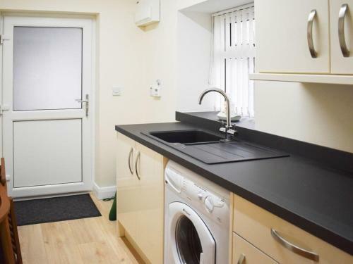 Captivating 1-bed Cottage In Bangor