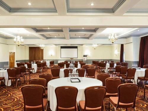 Mercure Barnsley Tankersley Manor Hotel