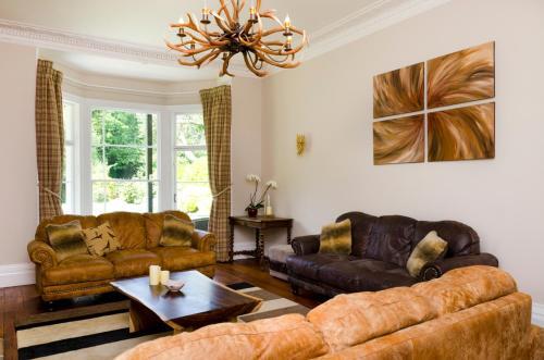 Barnstaple Villa Sleeps 24 Wifi
