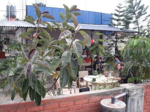 Hostal Holyland Guest House