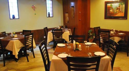 Hotel Rama Inn Boutique Home