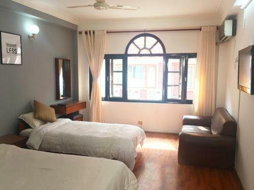 Bed & Breakfast Hotel Holy Lodge
