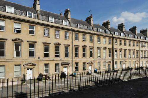 Apartamento Luxury Loft In Central Bath Free Parking