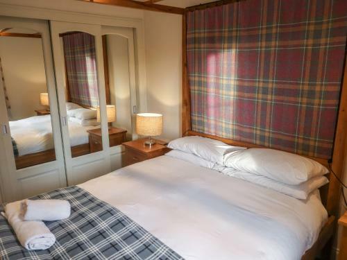 Holiday Home Marcail Cottage