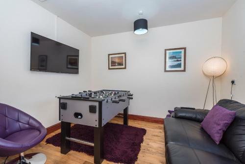 Detached 4-bed Farmhouse Beaumaris Stunning Views!
