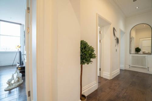 Lavish 2 Bed Apartment With Netflix&free Parking