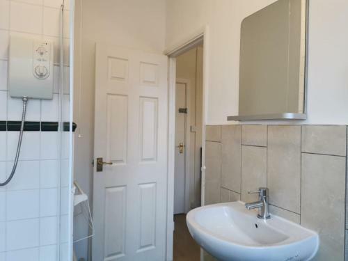 Birmingham Central Rooms At Warner St By Hf Group
