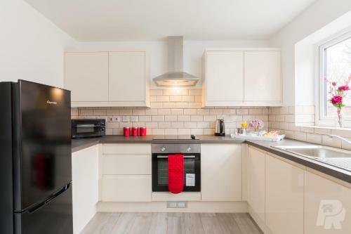 Birmingham Estate I By Prime Stays
