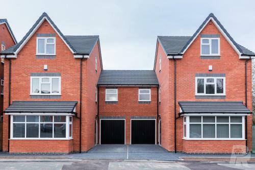 Birmingham Estate I By Prime Stays