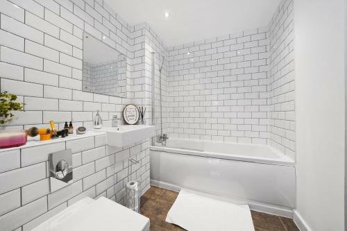 Bed & Breakfast Onyx Serviced Luxury Birmingham City Accommodation