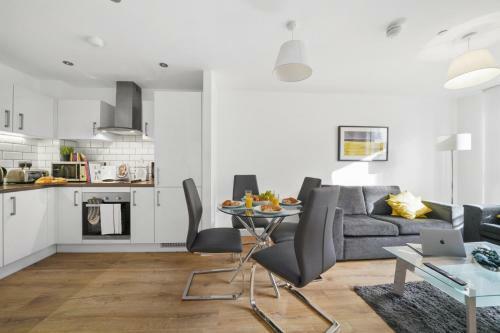 Bed & Breakfast Onyx Serviced Luxury Birmingham City Accommodation