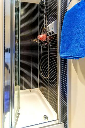 Hostal Superstayz - King Suite