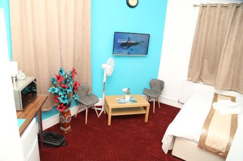 Birmingham Central Station Apartment (Studio 3)