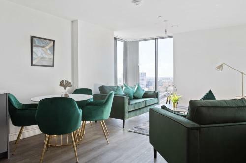 Beautiful 2br Birmingham Apartment With Stunning Views
