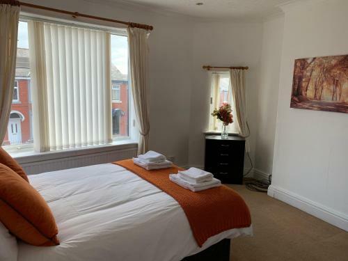 Blackpool Abode - Ansdell House