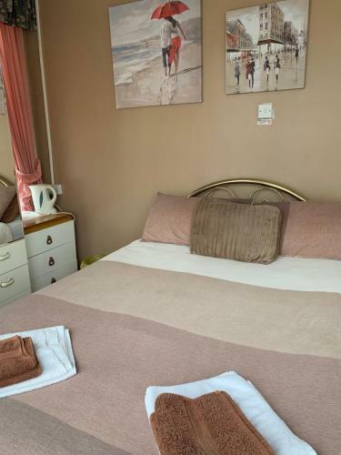 Hostal Tres Bon Hotel