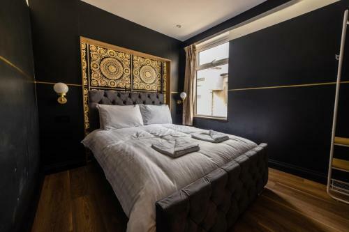 Hollywood Suite Sasco Apartments