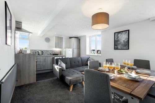 Staycation Apartments By Sasco