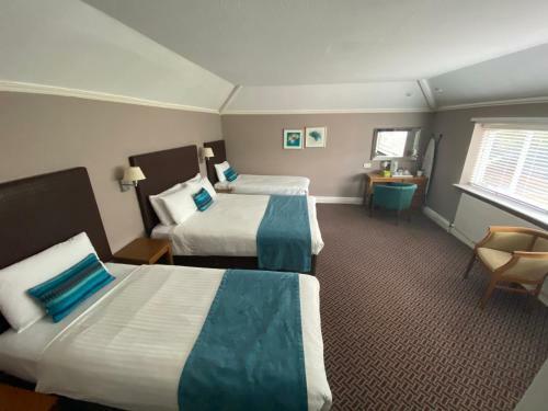Hinton Firs Hotel