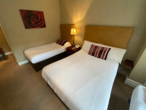 Hinton Firs Hotel