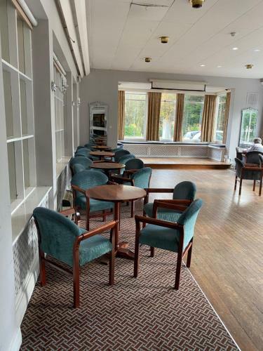 Hinton Firs Hotel
