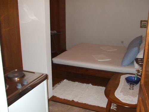 Apartments Jela