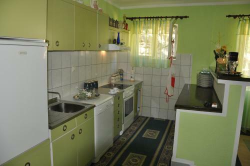 Villa Zelenika Apartments
