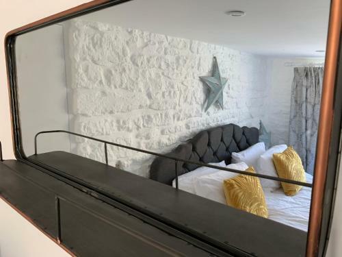 The Croft Apartment