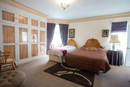 Fines Bayliwick Hotel