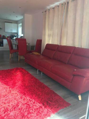 Stunning 2-bed House In High Wycombe