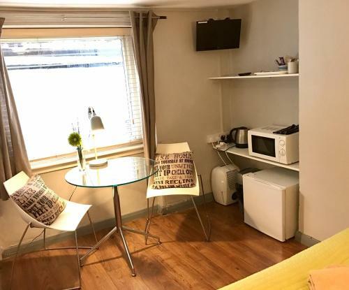 Hotel Ei8ht Brighton Guest Accommodation