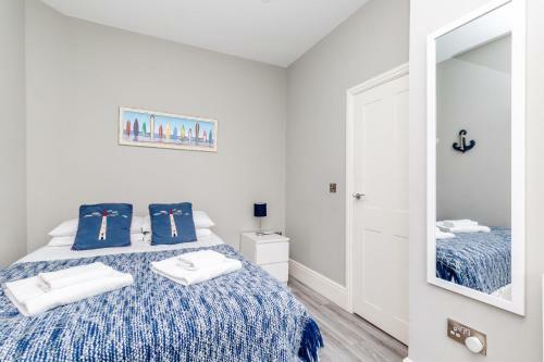 Direct Sea View 1 Bed Room Apartment
