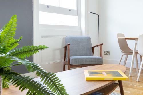 Stylish Central Brighton Apartment 500 M From Brighton Beach