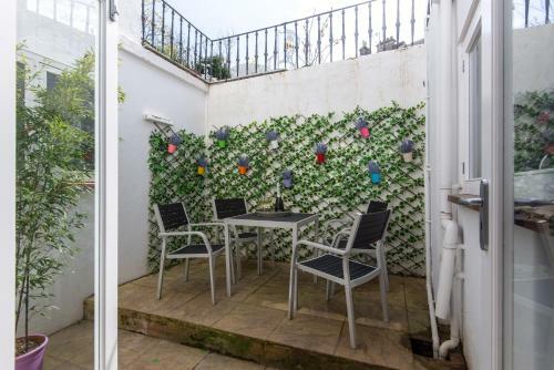 2 Bedroom Cosy Apartment, Powis Square - Brighton