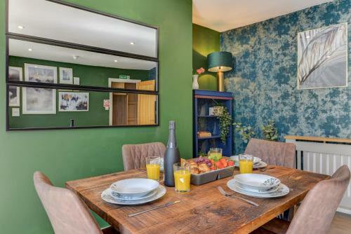 2 Bedroom Cosy Apartment, Powis Square - Brighton