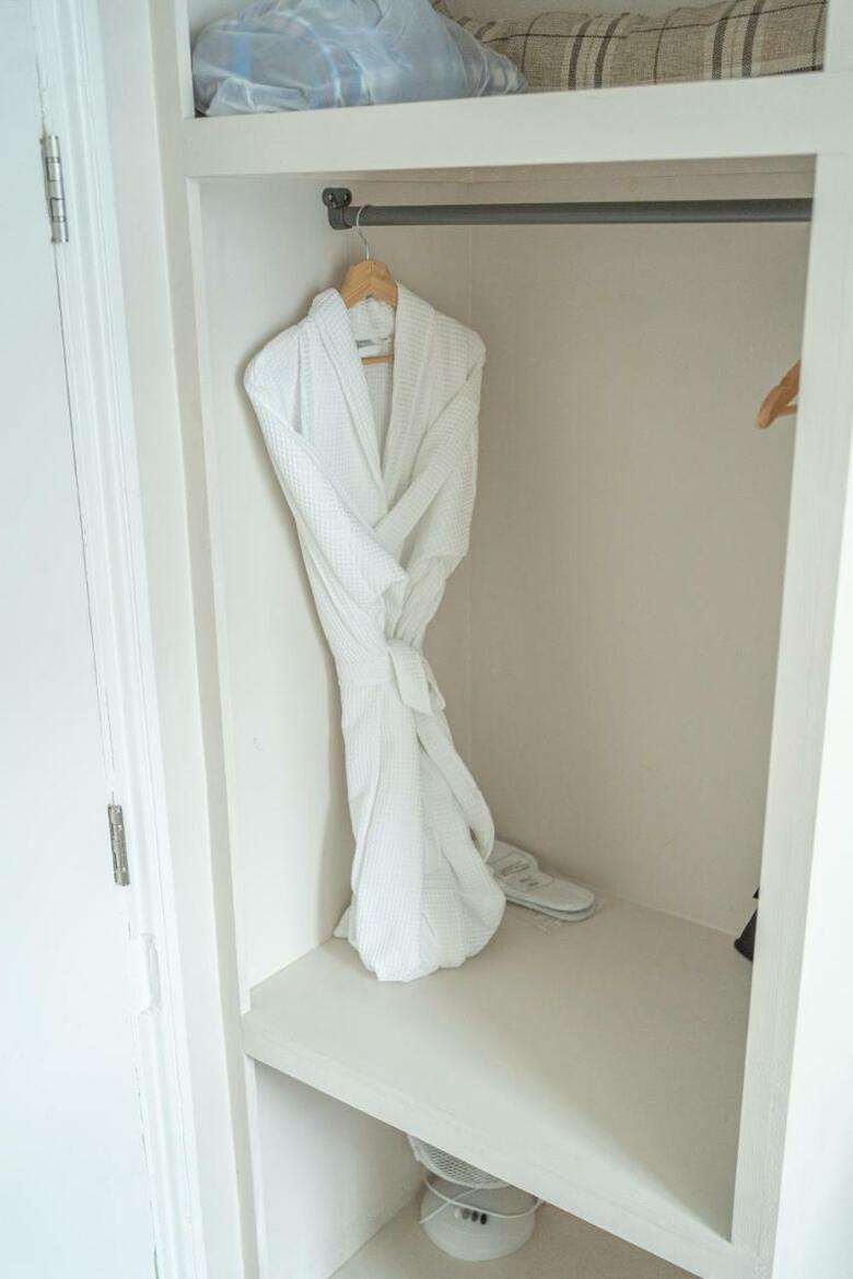 Hostal Brighton Marina House Hotel