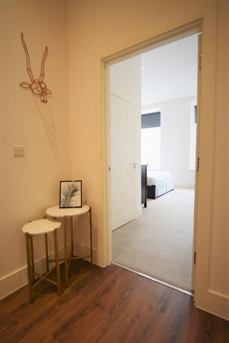 The Hubert - Your Apartment